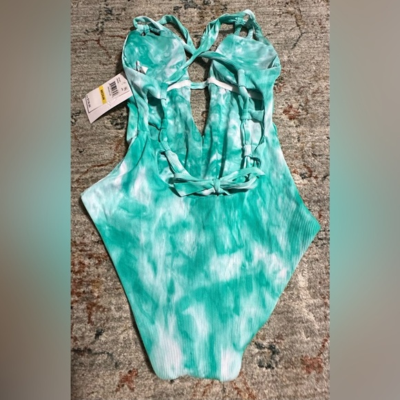 ‼️RARE‼️🎸BECCA🎸🔥NWT🔥Crystal Ribbed Tie Dye One-Piece Swimsuit in Green— Size M - Picture 12 of 15